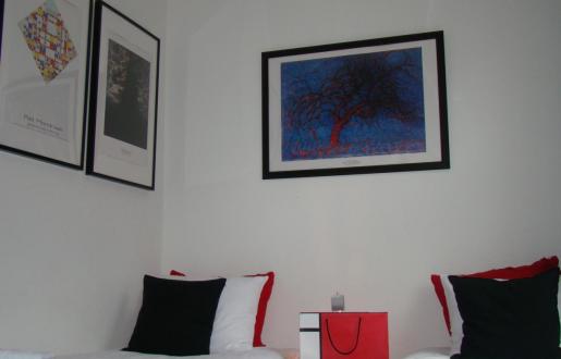 Stijl jaar arrangement Hotel de Tabaksplant Mondriaan kamer Stijl jaar arrangement Hotel de Tabaksplant