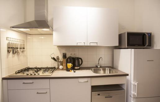 complete kitchen long stay open floor plan near station Amersfoort hotel de tabaksplant 