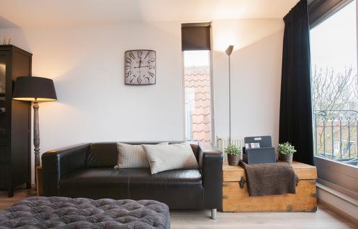 16E zit gedeelte woonkamer long stay faciliteiten Hotel de Tabaksplant Amersfoort centrum 16E overzicht woonkamer penthouse Hotel de Tabakaplant centrum Amersfoort Long stay