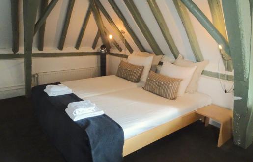 Basic room,shared bathroom/toilet, 2 pers. hotel de Tabaksplant Amersfoort Basic room,shared bathroom/toilet, 2 pers. hotel de Tabaksplant Amersfoort