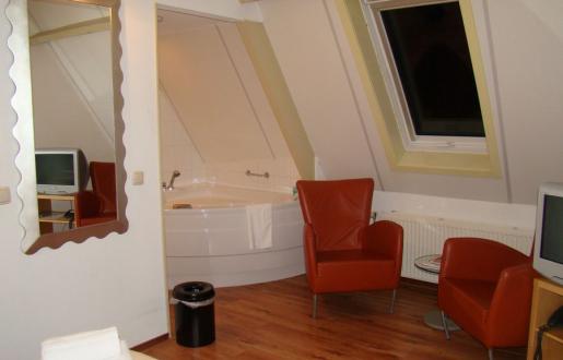 Culinair arrangement Suite whirlpool Hotel de Tabaksplant Amersfoort Culinair arrangement Hotel de Tabaksplant Suite whirlpool