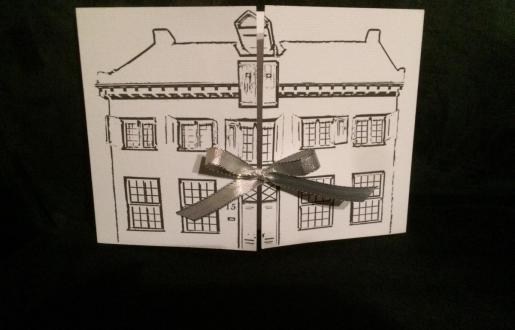 In the description there is no amount but what you give, for example an overnight stay in a suite A gift card with a gift description instead of an amount