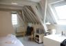 Basic room,shared bathroom/toilet, 2 pers. hotel de Tabaksplant Amersfoort basic kamer 2 persoons Hotel de Tabaksplant Amersfoort