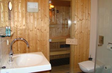 Suite met Sauna en extra lang bed Hotel de Tabaksplant in Amersfoort